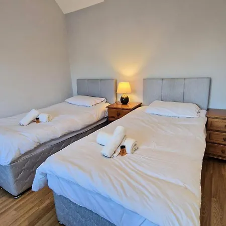 Cosy 3 Bedroom Ensuites Appartement *