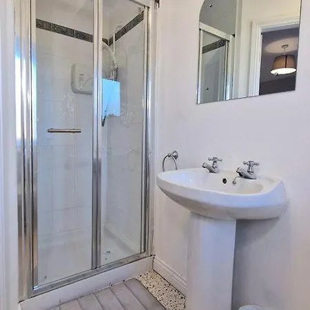 Cosy 3 Bedroom Ensuites * Galway