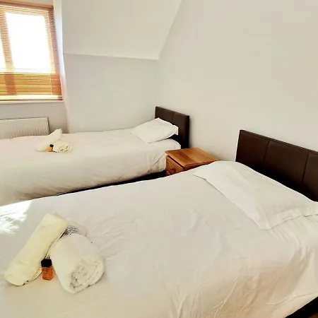 Cosy 3 Bedroom Ensuites Galway