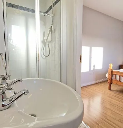 Cosy 3 Bedroom Ensuites * Galway